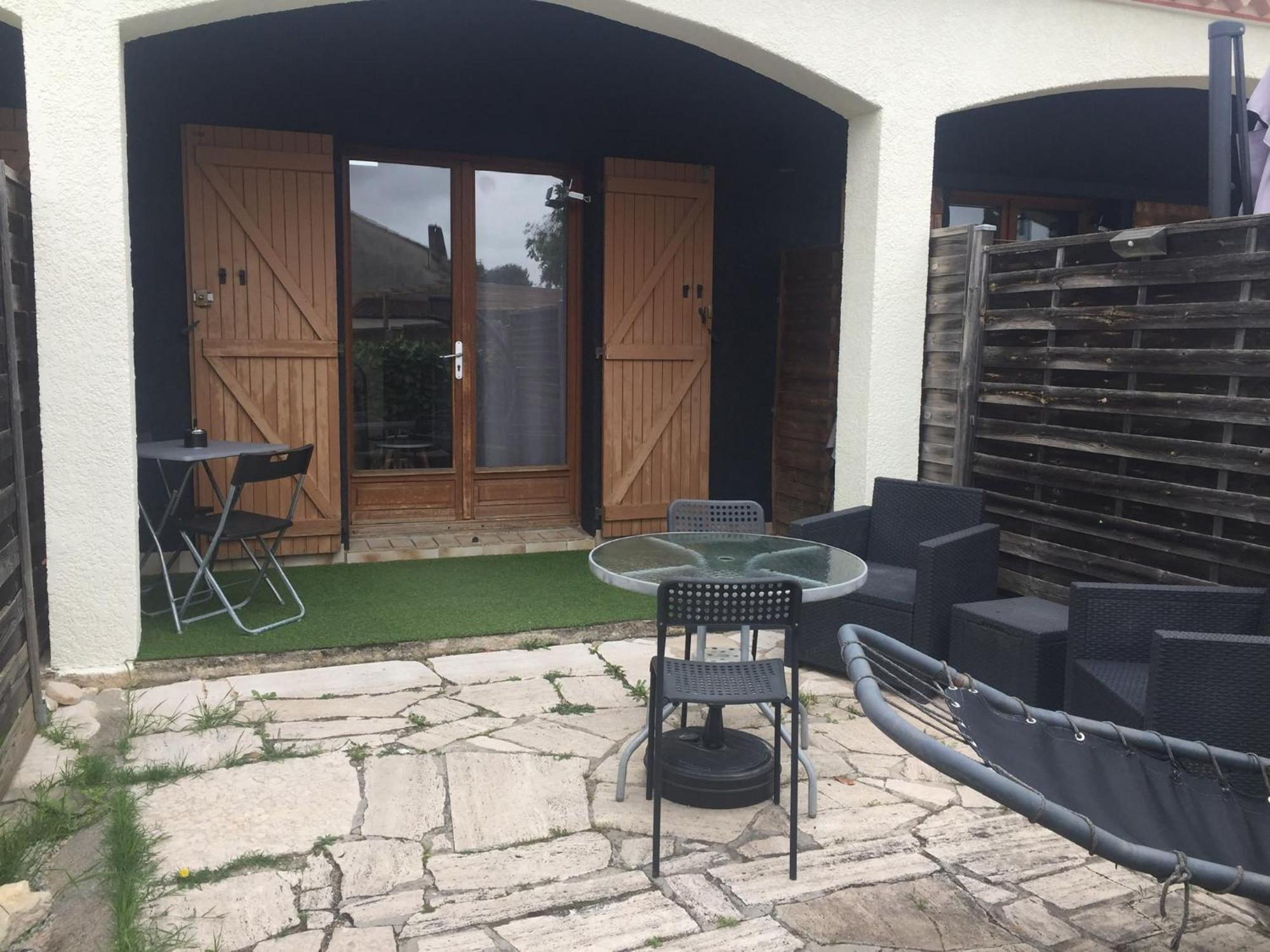 La Casa De Bianca Lägenhet Teyran Exteriör bild